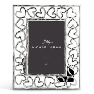 Michael Aram Silver Nickelplate Heart Motif 4 x 6 Picture Frame